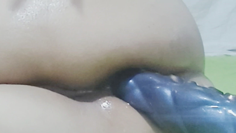 MassiveHungFoxy: MILF reife stiefmutter sucht nach jemandem, der einen riesigen schwanz...
