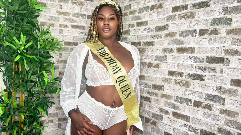 Xeinna Rose: Gli ha perso il mio compleanno - quindi ho fatto un...