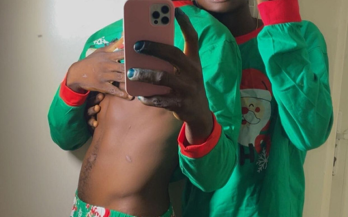 Vicfairy: Mengongkek pantat saya setiap hari