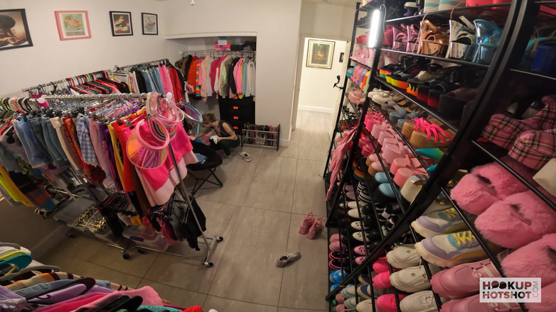 HookUp HotShot-BTS: Shy Breezy Bri Is Horny for Bryan Gozzling's Rough Fucking!