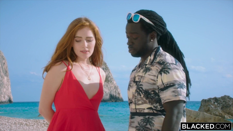 Blacked: Blacked - seu namorado branco não tinha idéia do que ela...