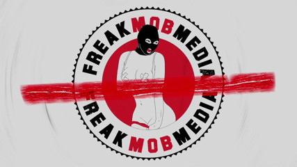 Freak Mob Media: Naudi nala si cewek nakal muncrat di kontol itu