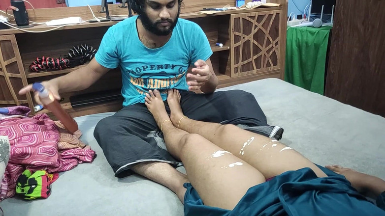 Vaigavarun Feet romance: Массаж ступней