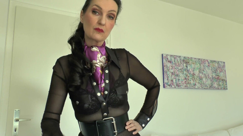 Lady Victoria Valente: Styling o ejaculare satin stil Ascot - partea 1