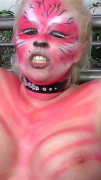 Lezdom Mistress dominate bodypainting cat with fisting and licking