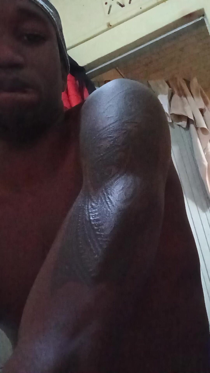Young big cock: Cazzo succoso africano