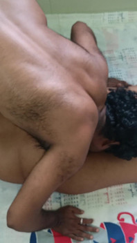 Anushkha Bhabhi šukání 69 Pozice v posteli