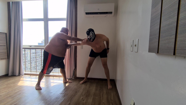 Punchbagplz: Maskierter Jobber Gegen Schlägerei Bubba: Der Letzte Krafttest (jobber Verloren)