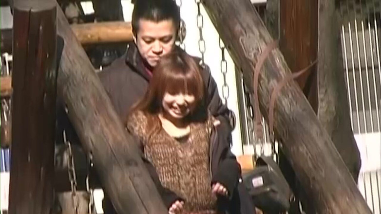 JapaneseAmateur: Mature Asian Couple Enjoys Risky Public Breast Play