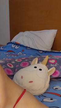 Super kåt slampig tjej blir vild på kameran