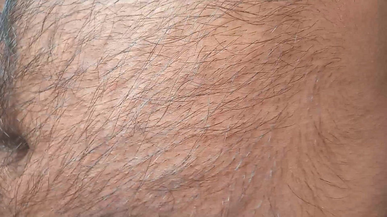 KUMBHA MANOJ KUMAR: Flash Man Începe o expresie în modul dragoste