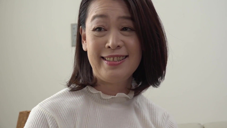 Vulture: She Is Still Active! Grandma Who Would Eat up Everyone...