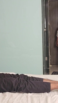 Matură sexy incitantă doamnă Rajani Bhabh sex dur desi netăiat