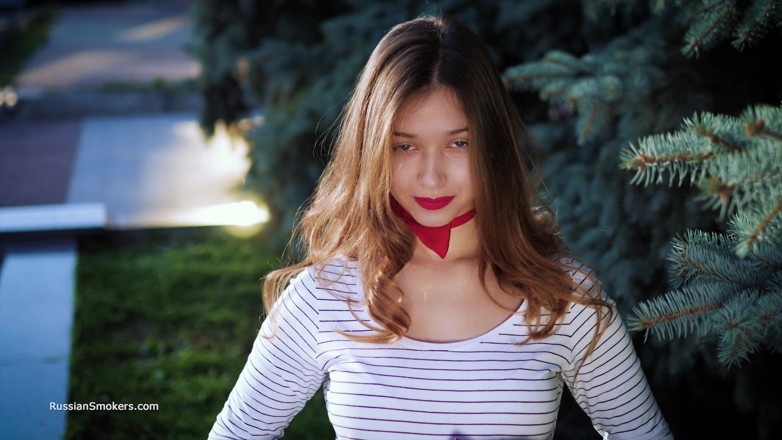 Russian Smokers: Sultry Russian Girl Smoking Cigarette by Waves