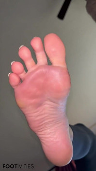 Ivys Feet의 도어매트 POV 발 굴욕