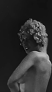 Messe Noire 1928 Obnoven tichý erotický film