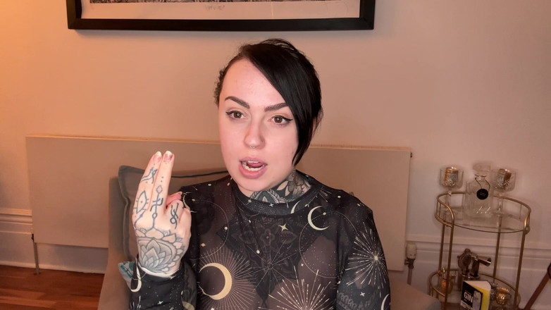 Miss Valentina: Pokyny k anální masturbaci