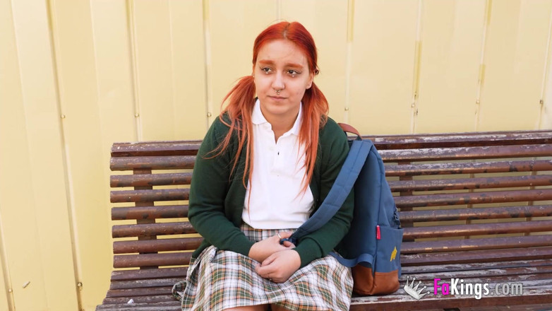 FAKings: 18 Years Old Teen Natalyy Hot Meets and Gets Shocked...