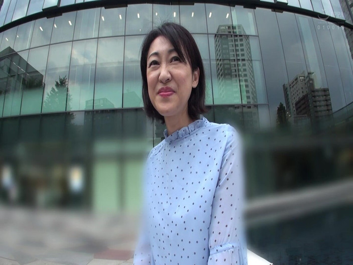 MBM3988: H067g01 a 60-year-old Mature Woman with a Good Wife and Wise...