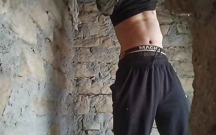 Gangbang straight: Австралійка вперше купається в річницю шлюбу Рія