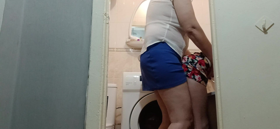 Lesbian-candys: Tôi đang lừa dối chồng tôi với chị kế đồng tính nữ...