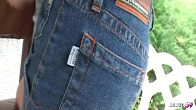 Shemale TS Collection: Transe mit dicken titten wird draußen in ihr enges arschloch...