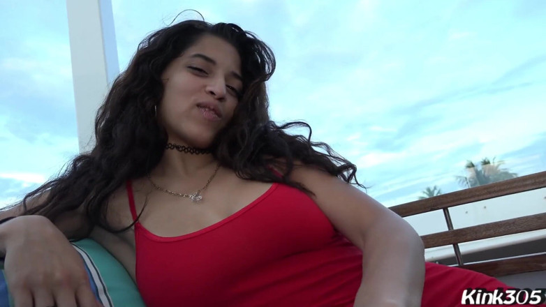 Alex Ace 305: 보지를 따먹고 BJ를 주는 이웃 딸 Gabriella lopez