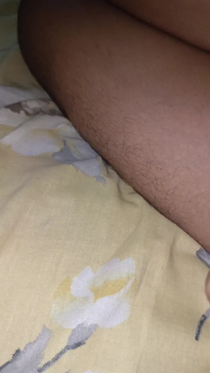 Afreen Shekh: Un baiseur desi masturbe des hommes indiens que je maîtrise