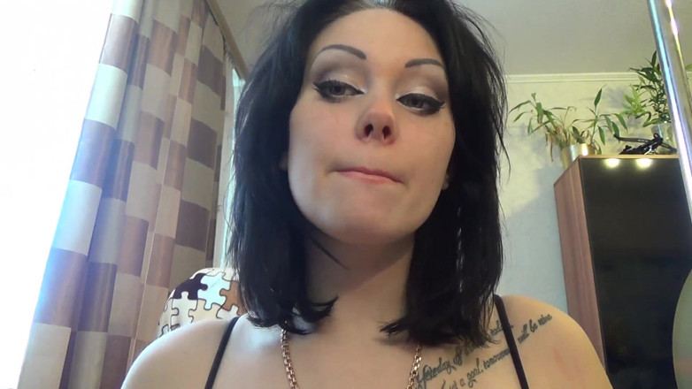 Goddess Misha Goldy: Cewek raksasa/bibir/mulut telan sperma