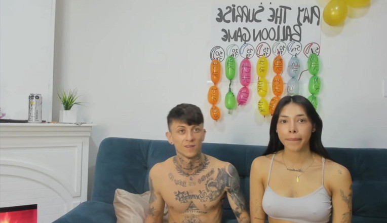 Megan and Max: Casal dançando e chupando na câmera