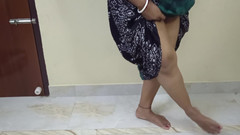 Indianbhabi2: Indická mladá Bhabhi má sólo sex ve svém pokoji a...