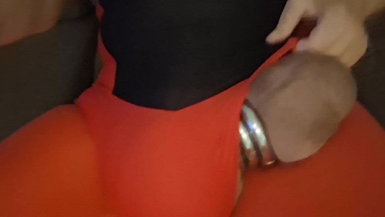 Monster_Meat_: Červená boule v kalhotách