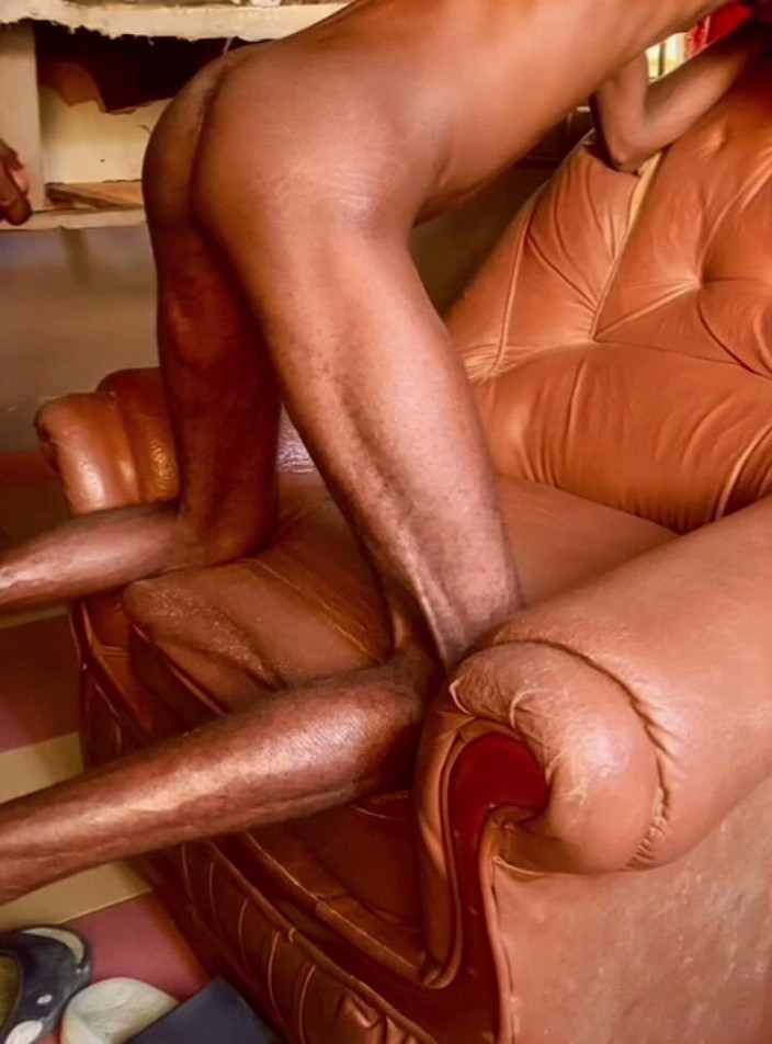 BLACKSHOOTERR: Můj přítel je štíhlý... Sexy.. Roztomilý s velkým ptákem a dostal...