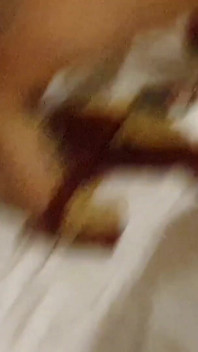 Genç Asyalı kız anal ve kedi üçlü seks becerdin