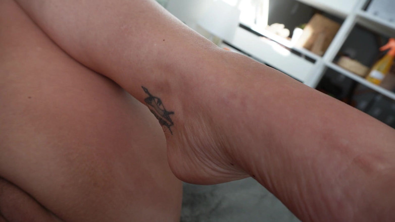 Sasha Curves: घर की गोरी पूर्व प्रेमिका आपको सिकुड़ा देती है