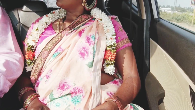 Telugu honey lips: Silk Aunty Car Sex, Telugu Dirty Talks, Episode -1, Part- 3, Sexy...