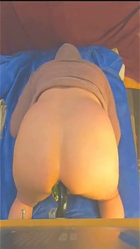 40 palců dildo prozkoumávání zejícího femboy butthole 3