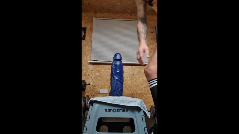 Sexydick: Mainin dan ngentot memeknya pakai dildo sendirian