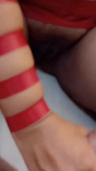 Succubus Gina Halime dá vaqueira rica para um jovem sortudo