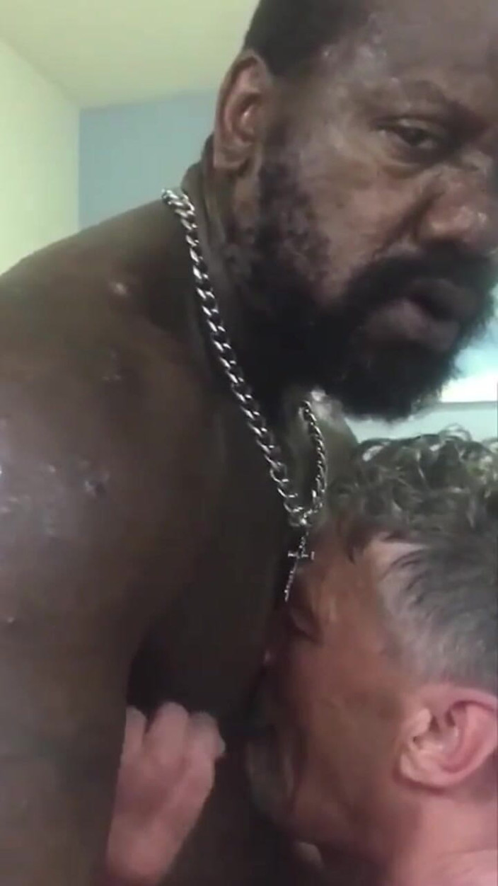 Black Muscle Stepdad: Can't Get Enough BBC &amp;Big Pec pumped sfârcuri