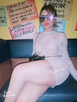 Barbietransxxxx: Девушка-транс в уб-концерте, порно в backscenes порно