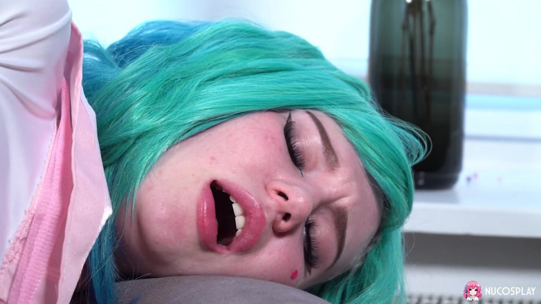 Nu Cosplay: Leyla lure ist eine geile blauhaarige hentai-schlampe