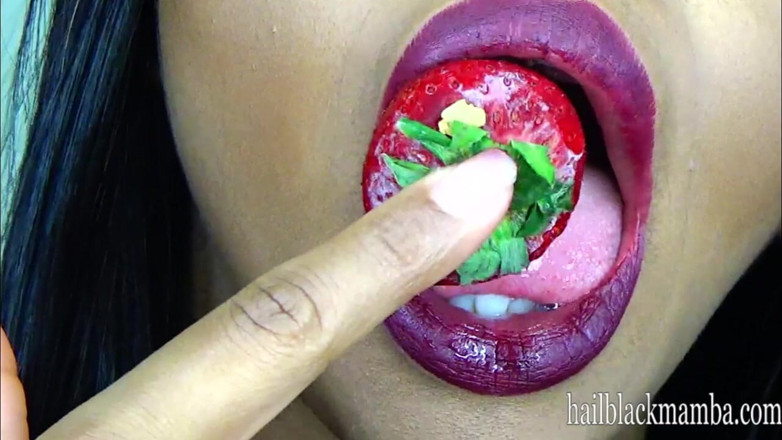 VeryCruelAspen: Queen Black Mamba: Strawberry Złośliwiec 720p