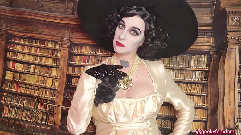 Geeky Femdom: Lady Dimitrescu Dünya Çapında 31 talimatı