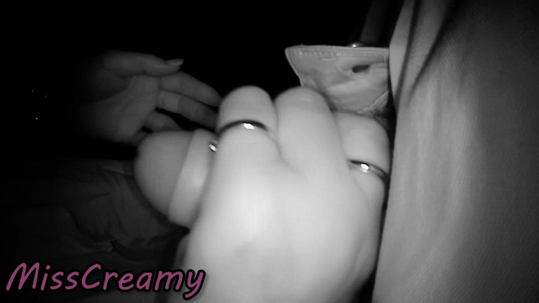 Miss Creamy: Misscreamy insegnante di francese estremo pompino in strada in piena...