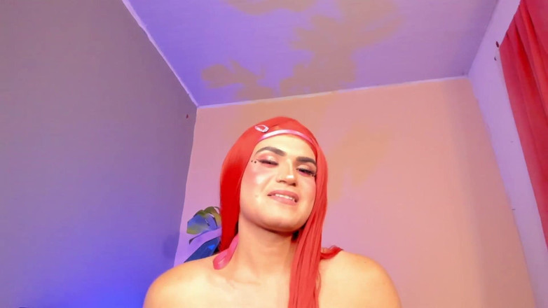 Bella Duval: Чуттєва роздягається, і її товста сідниця підстрибує на твоєму обличчі