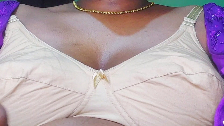 Desi Mohini: 집에서 나를 따먹는 남편의 친구