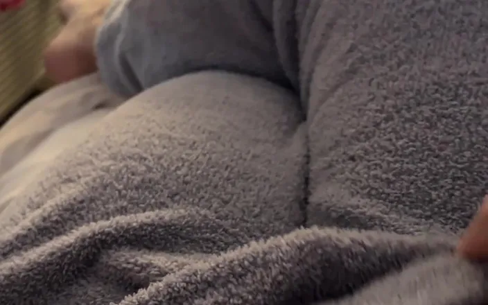 Avril Showers: I Just Had the Hottest Skype Session with My Favourite...