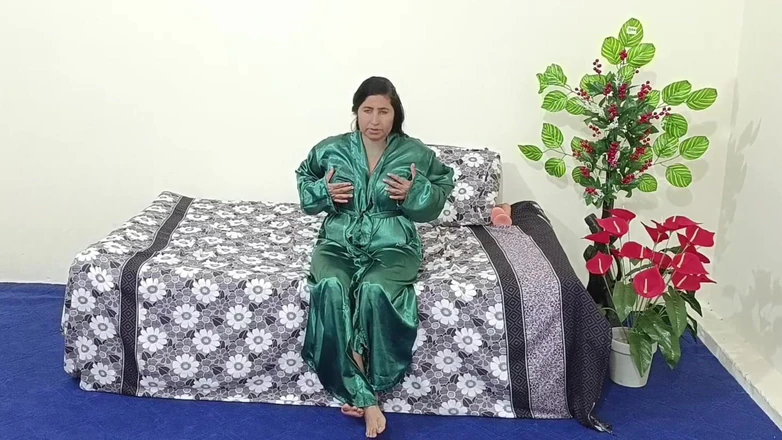 Most Beautiful Indian Aunty Orgasm by Dildo with Dirty Talking