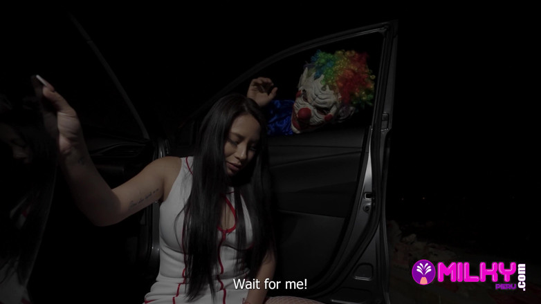 Milky Peru: Teman wanita berpantat besar diseret ke Klinik Keganas - Halloween